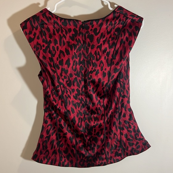 * 3/$10* Red Cheeta Print Corset Style Top White House Black Market - Picture 3 of 3